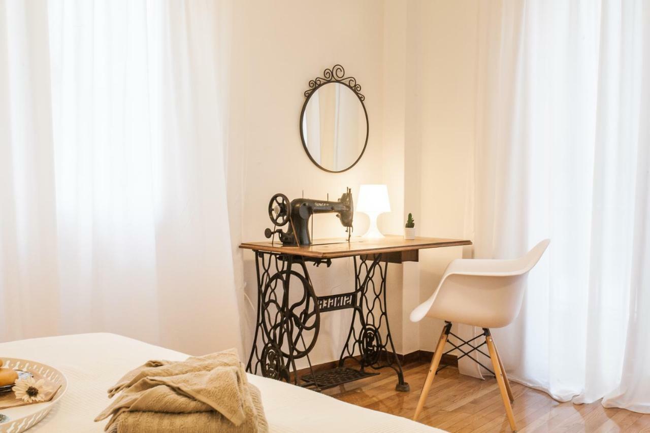 Classy And Stylish Private Apartment At Acropolis Museum Metro Station Athene Buitenkant foto